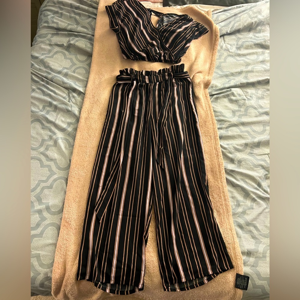 Xhilaration striped top and pant set